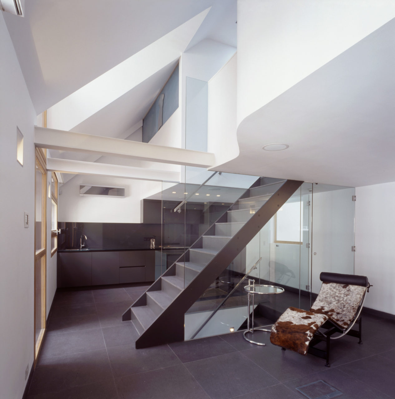 CGJ0207M_S1_0002